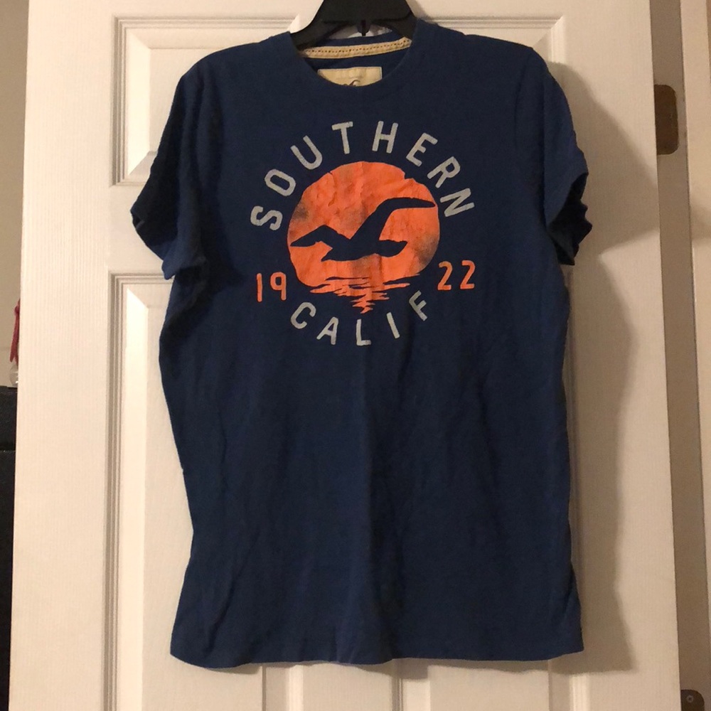 Hollister t-shirt